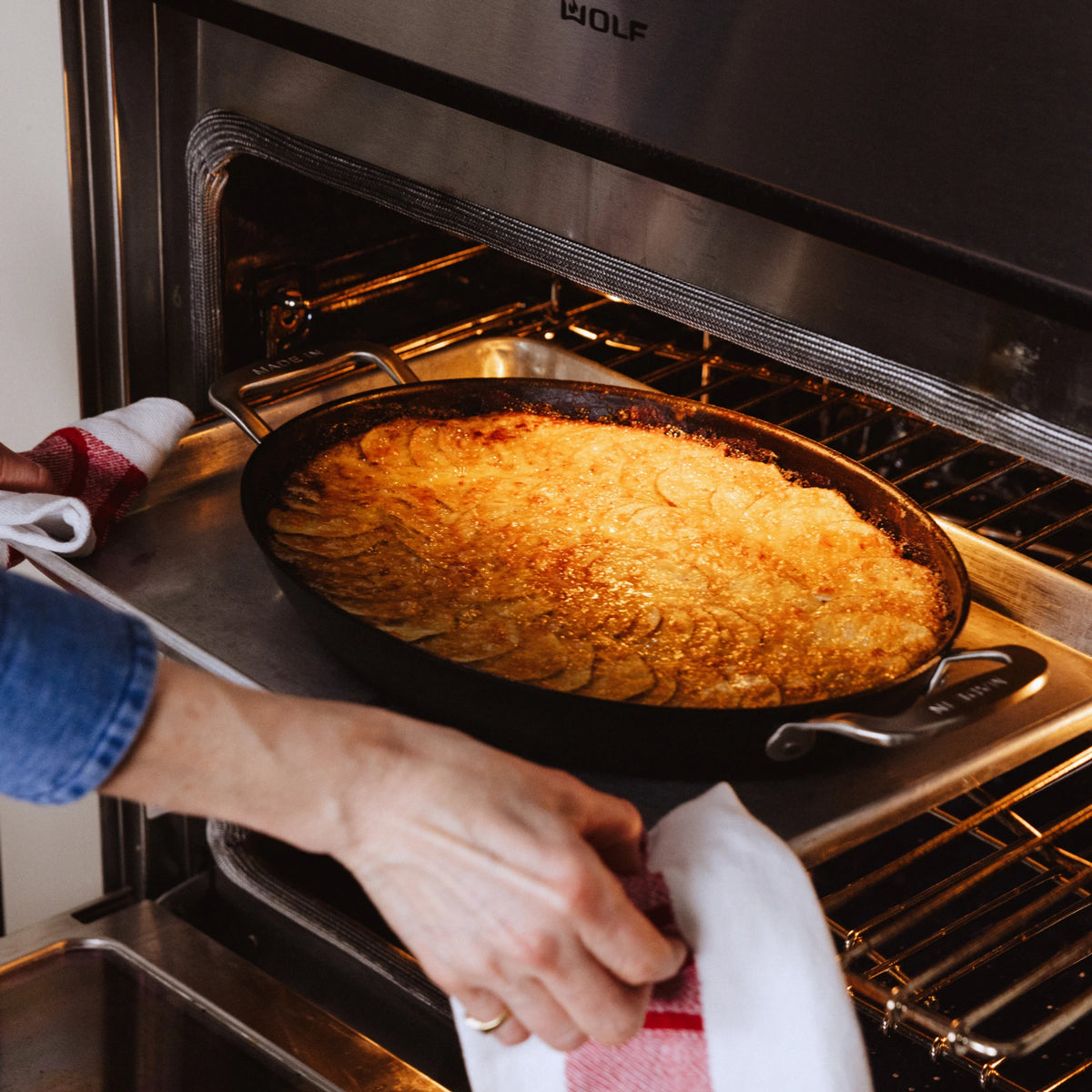 14" Seasoned Carbon Steel Gratin Dish